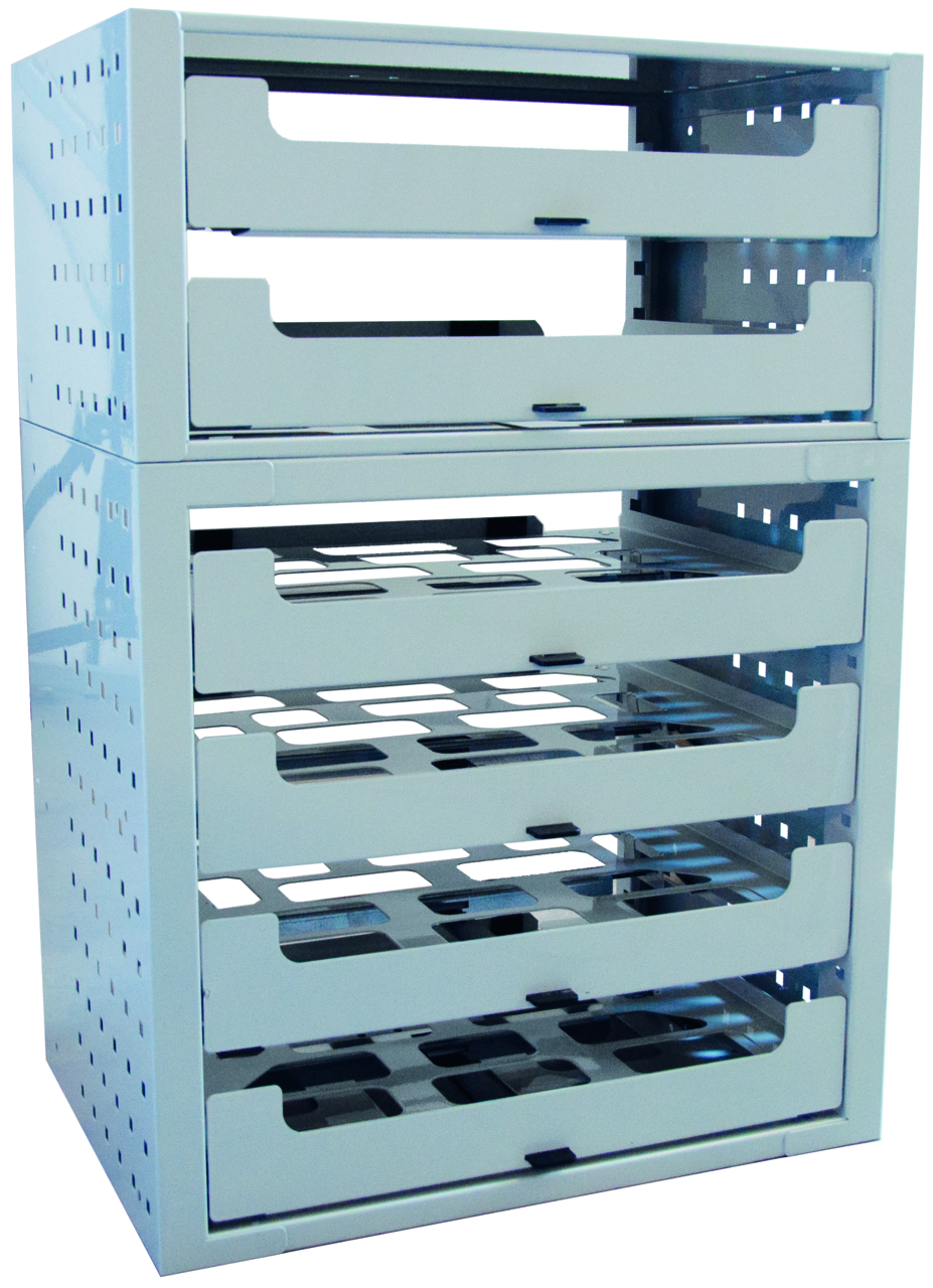 Kofferschrank leer