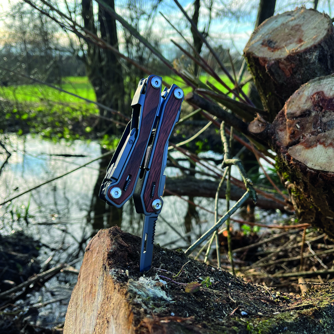 Multitool Proton Bushcraft  mit 15 Funktionen